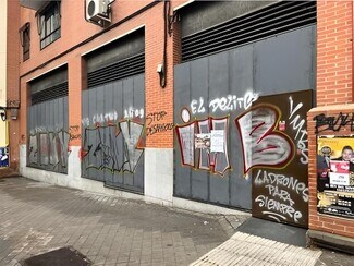 Plus de détails pour Multi-résidentiel à vendre