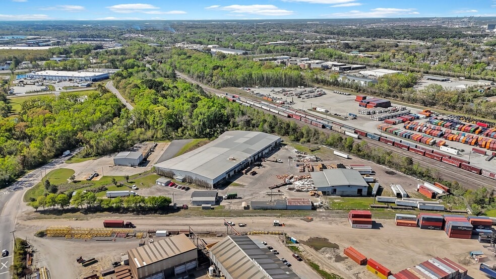 1926 W Gwinnett St, Savannah, GA à vendre - Photo du bâtiment - Image 2 de 2