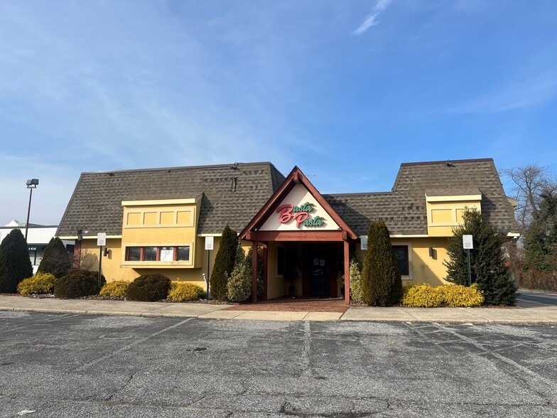 60 W Timonium Rd, Timonium, MD for lease - Building Photo - Image 1 of 4