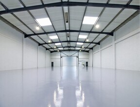 1-4 Cartwright Rd, Stevenage à louer Photo intérieure- Image 2 de 2