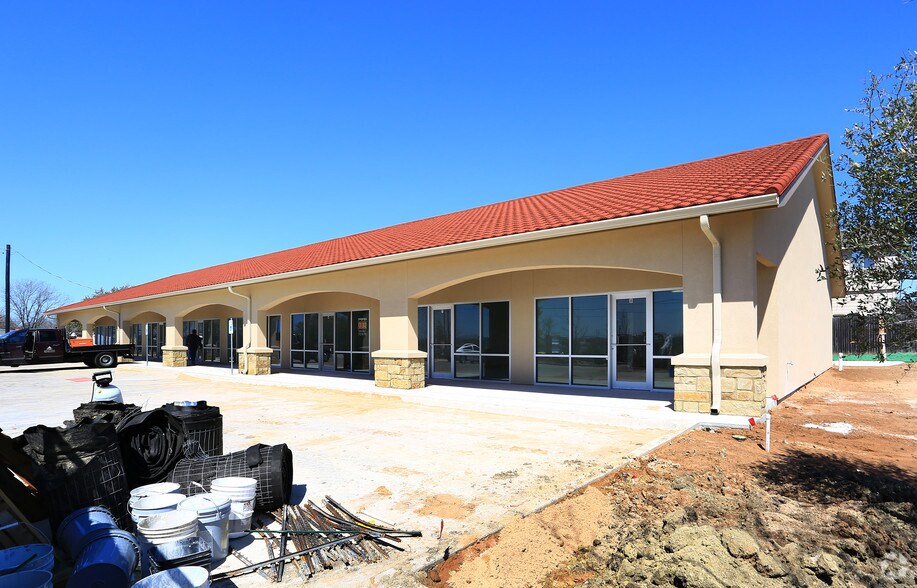 1501 Bunton Creek Rd, Kyle, TX à louer - Photo du bâtiment - Image 3 de 7