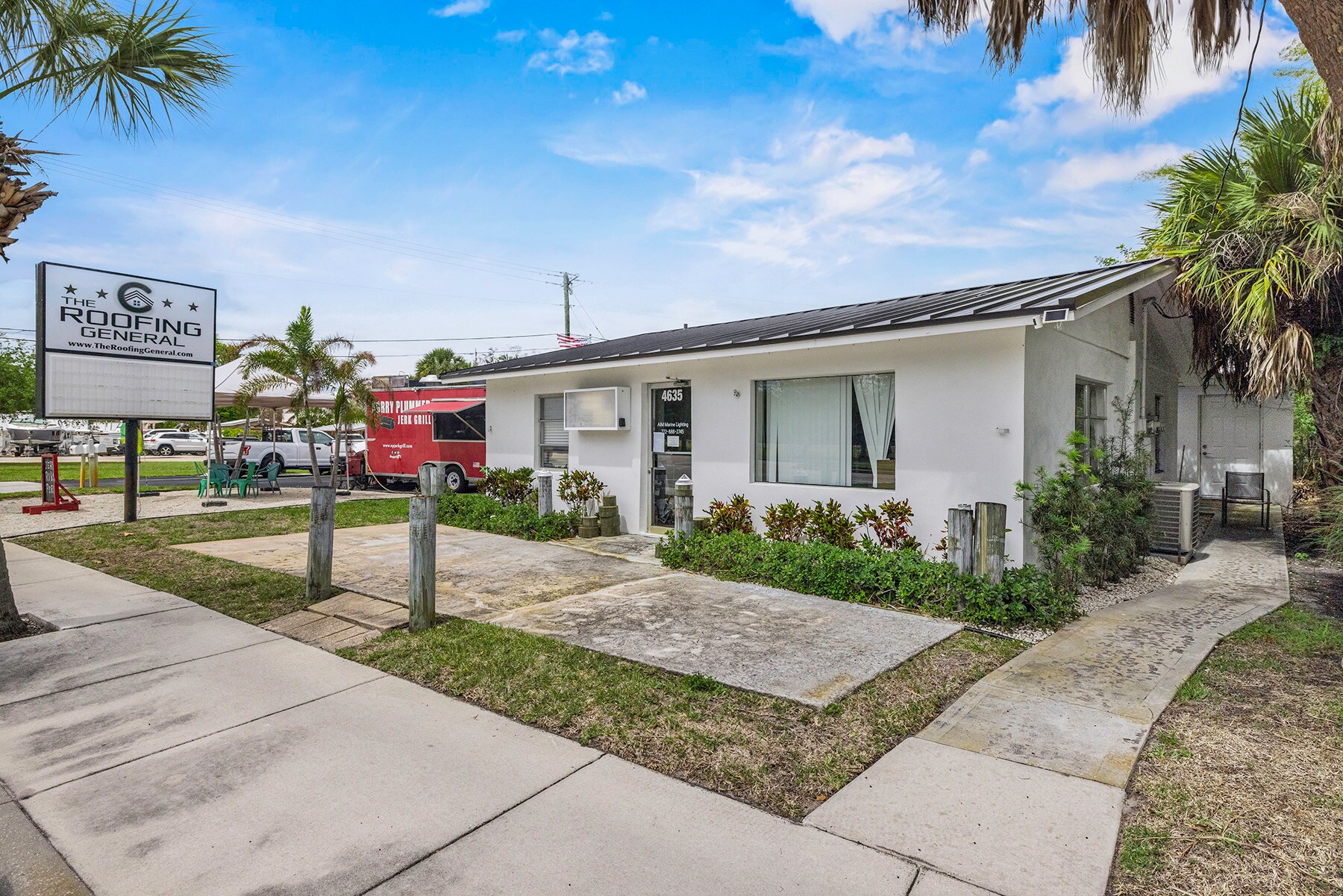 4625 SE Dixie Hwy, Stuart, FL à vendre Photo du bâtiment- Image 1 de 22