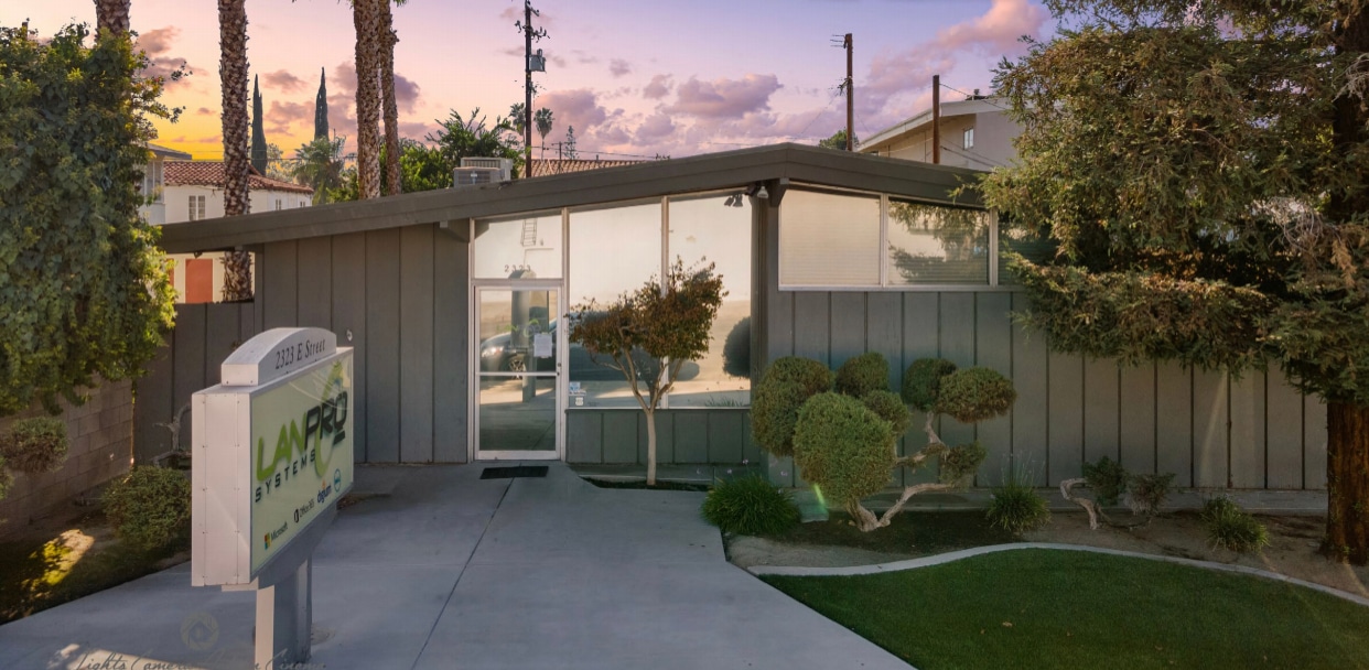 2323 E St, Bakersfield, CA for lease Primary Photo- Image 1 of 16