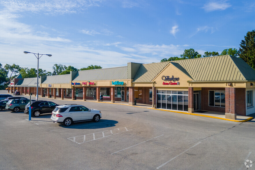 Lancaster Ave, Berwyn, PA à louer - Photo du bâtiment - Image 2 de 10