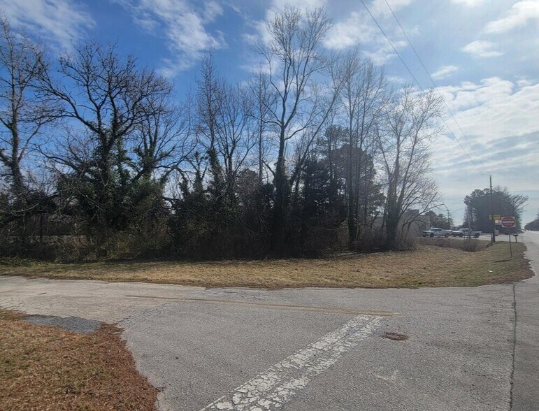 109 Dulany Ave, Fruitland, MD for sale - Primary Photo - Image 1 of 5
