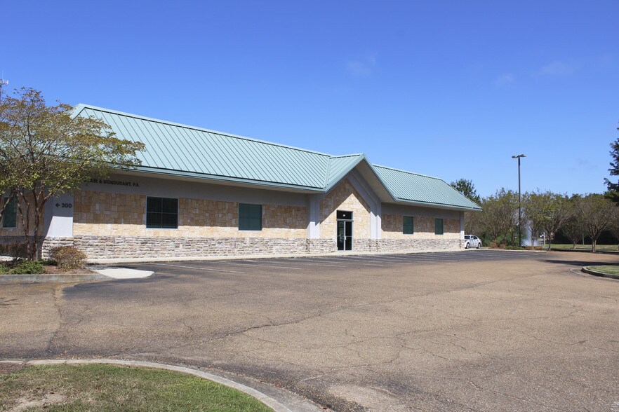 1368 old fannin Rd, Brandon, MS à louer - Photo du bâtiment - Image 2 de 11