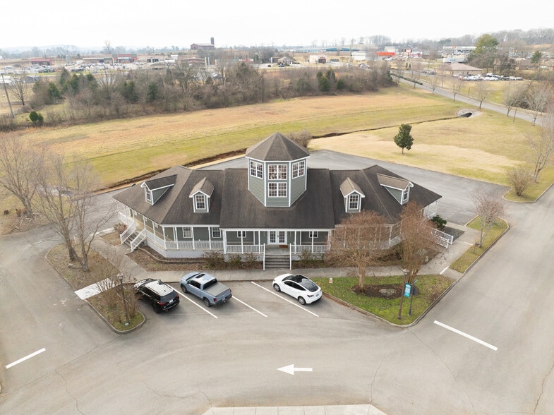 130 Willowcreek Blvd, Sweetwater, TN à vendre - Photo du bâtiment - Image 3 de 43