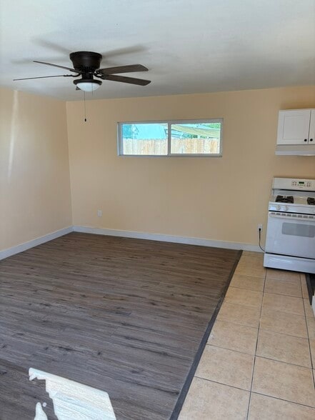 2325 Verde St, Bakersfield, CA à vendre - Photo du bâtiment - Image 3 de 56