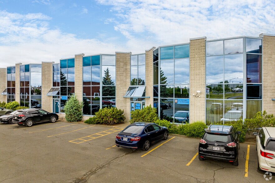 3650 Boul Matte, Brossard, QC for lease - Building Photo - Image 3 of 18