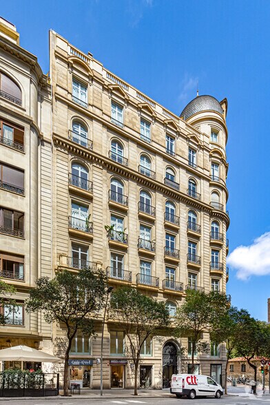 Carrer de Muntaner, 292-294, Barcelone, Barcelona à louer - Photo du bâtiment - Image 3 de 7