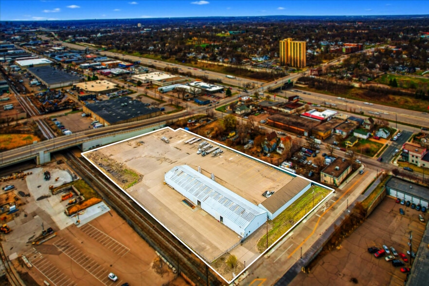 111 N 33rd Ave N, Minneapolis, MN for sale - Building Photo - Image 3 of 8