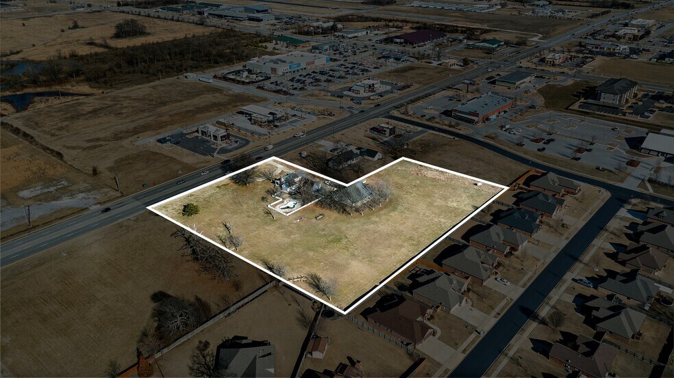 1261 SW Regional Airport Blvd, Bentonville, AR à vendre - Photo du bâtiment - Image 3 de 20