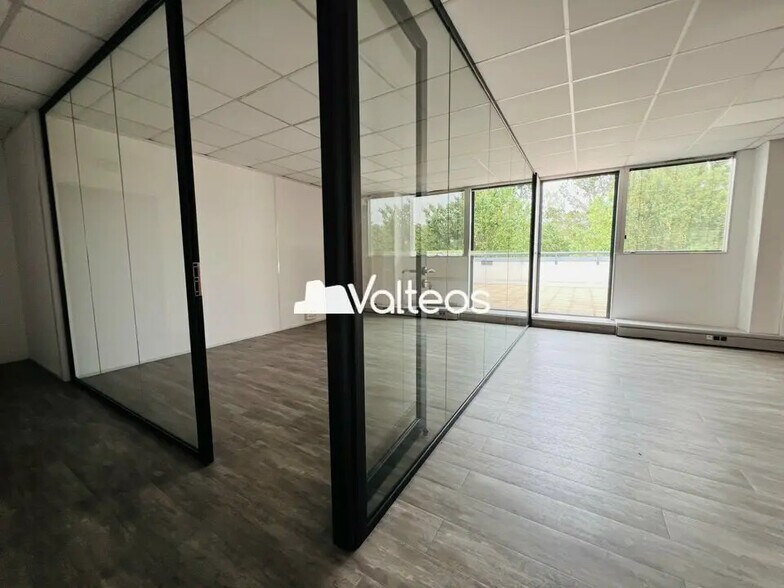 8 Rue Maryse Hilsz, Toulouse à louer - Photo du bâtiment - Image 3 de 8