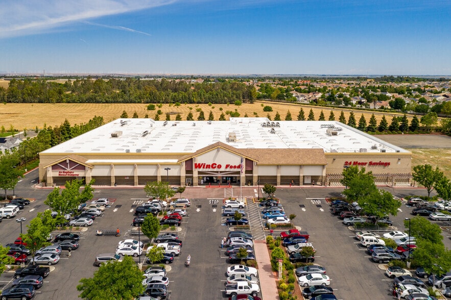 6660-6730 Lone Tree Way, Brentwood, CA for lease - Building Photo - Image 3 of 13