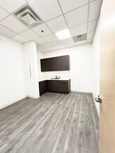 2930 Inland Empire Blvd, Ontario, CA for lease Building Photo- Image 2 of 3