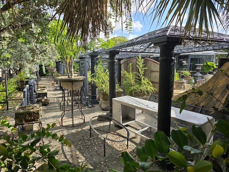 102 N Federal Hwy, Dania, FL à louer - Photo du bâtiment - Image 3 de 15