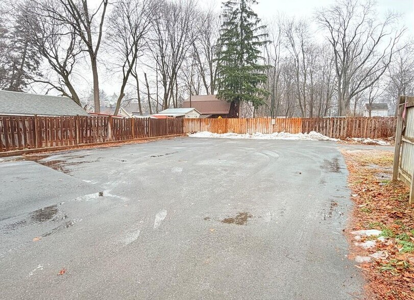 87 Lake St, Hamburg, NY à vendre - Photo du bâtiment - Image 3 de 15