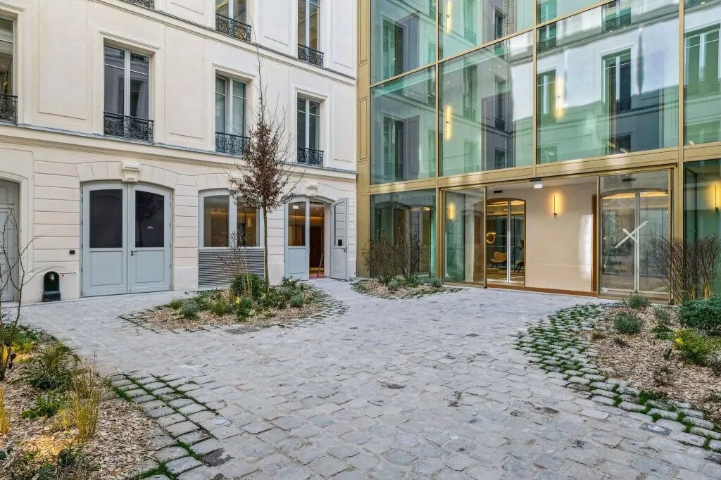 122 Rue La Boétie, Paris à louer Photo du bâtiment- Image 1 de 2