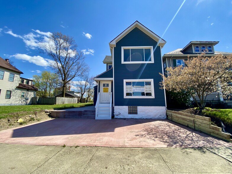 2227 W Broad St, Columbus, OH for sale - Building Photo - Image 1 of 1