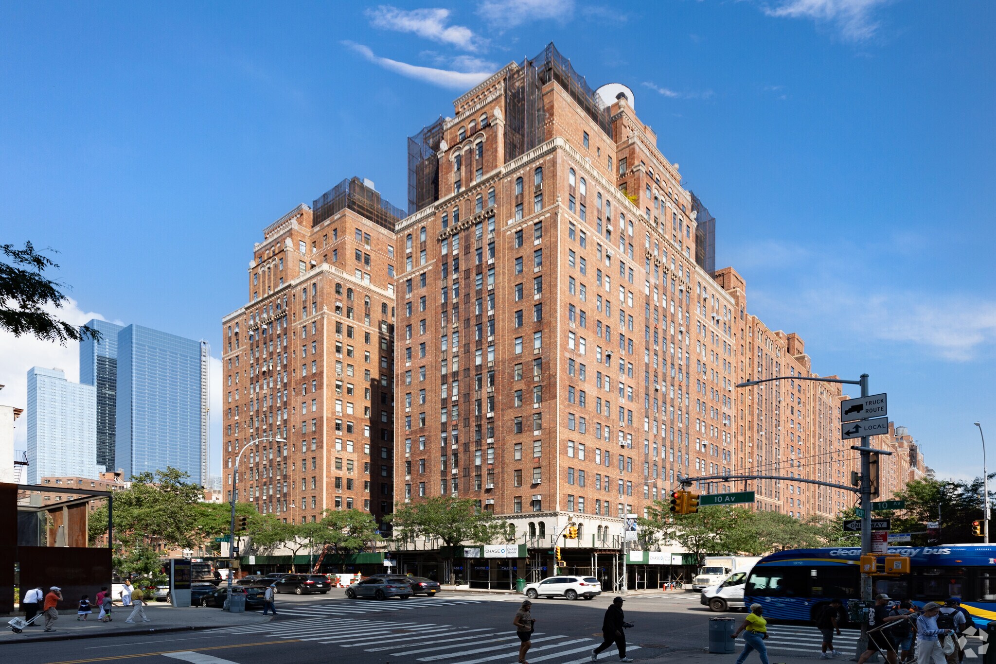 219 9th Ave, New York, NY for sale Primary Photo- Image 1 of 16