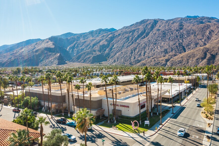 707 E Tahquitz Canyon Way, Palm Springs, CA à louer - Photo du bâtiment - Image 3 de 17