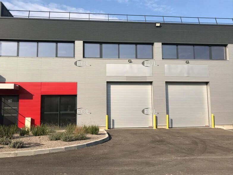 Flex dans Gignac-la-Nerthe à louer - Photo du bâtiment - Image 3 de 3