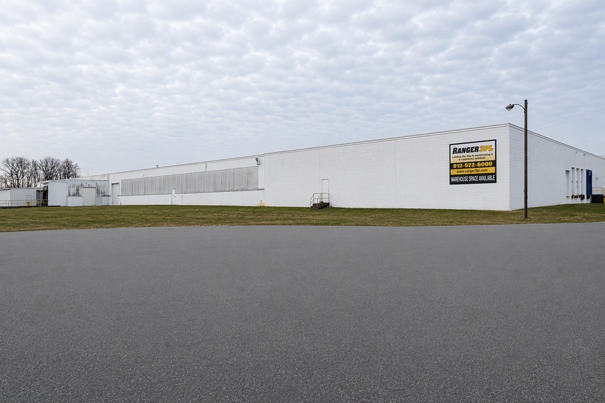 624 B Ave E, Seymour, IN for lease - Building Photo - Image 1 of 9