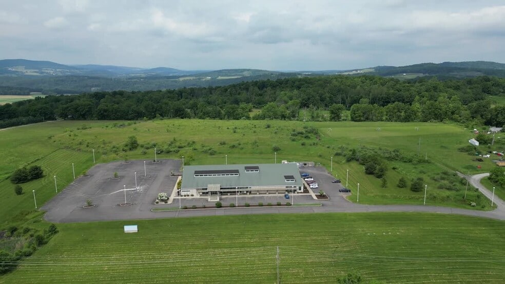 10 Trieble Dr, Tunkhannock, PA à vendre - Vidéo sur l’inscription commerciale - Image 2 de 29