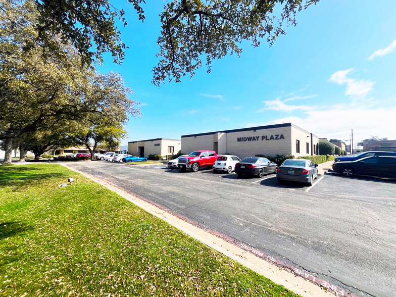 14200 Midway Rd, Dallas, TX for lease - Building Photo - Image 1 of 16