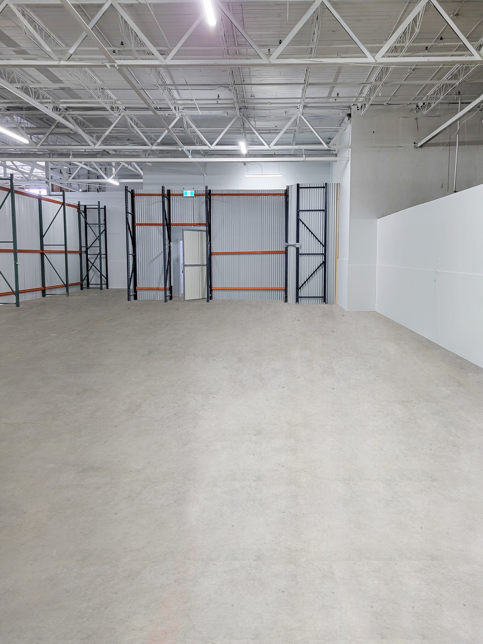 724 Caledonia Rd, Toronto, ON for lease Interior Photo- Image 1 of 5