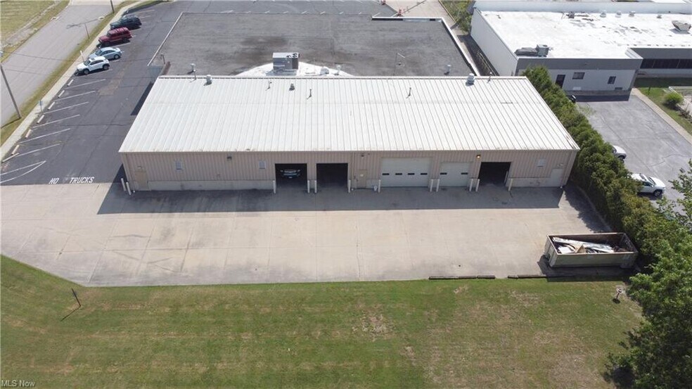 938 Lorain Blvd, Elyria, OH à vendre - Photo du bâtiment - Image 3 de 10