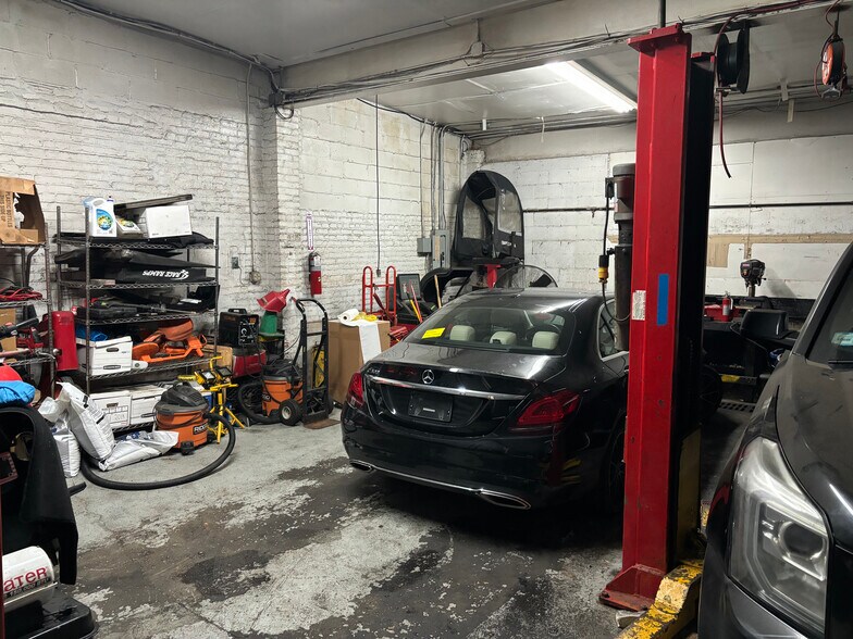 626 Communipaw Ave, Jersey City, NJ à vendre - Photo intérieure - Image 2 de 11