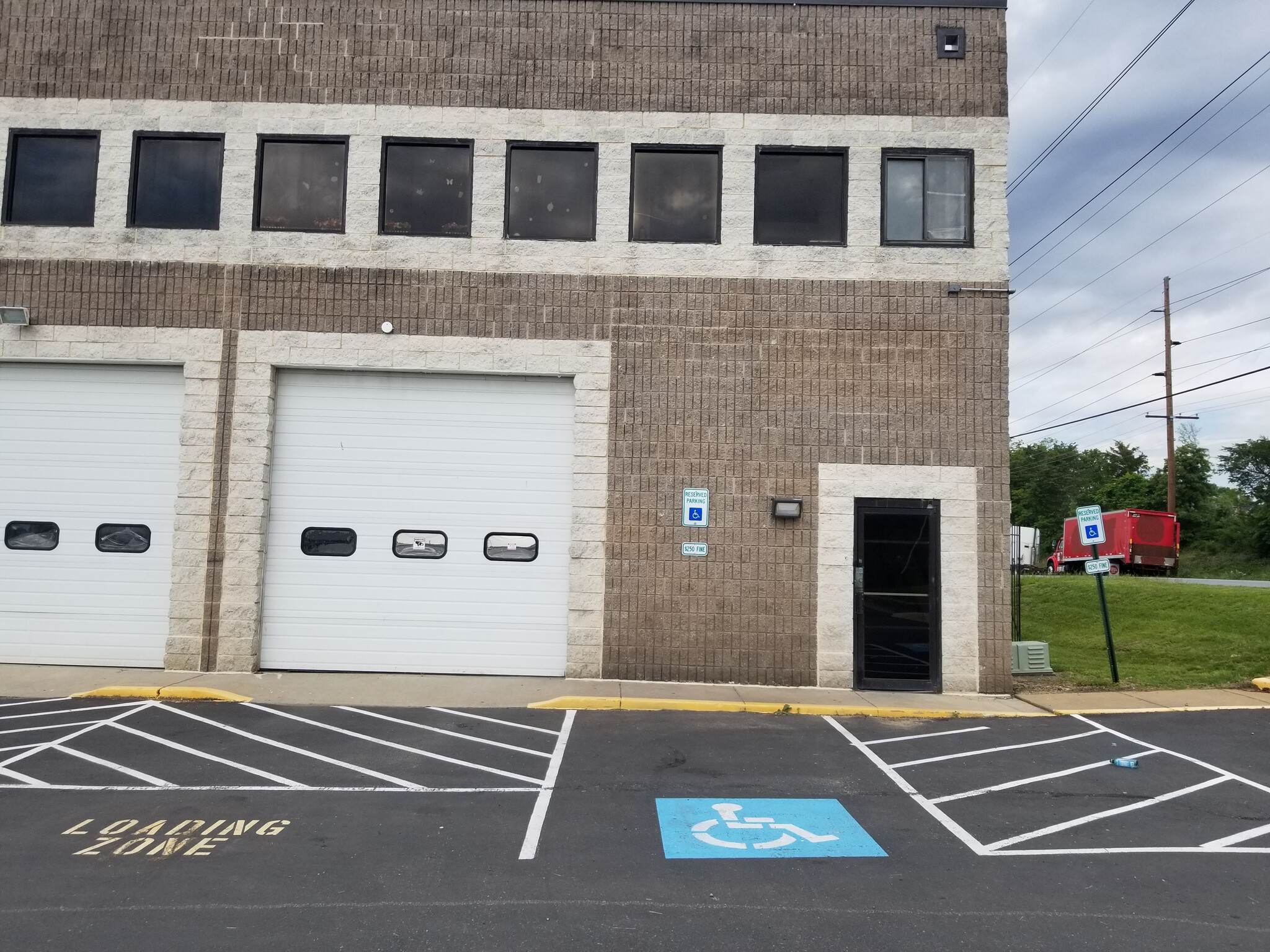 4925-4949 Beech Rd, Temple Hills, MD à louer Photo intérieure- Image 1 de 14