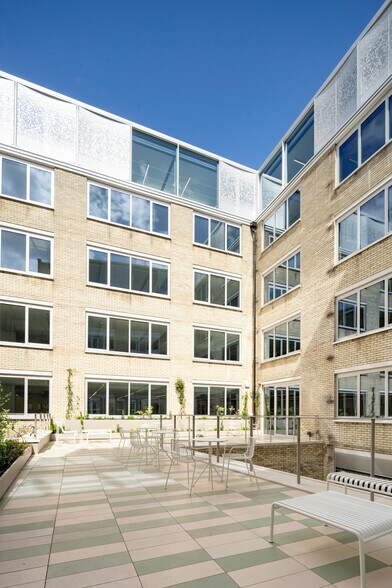 50-52 Great Sutton St, Londres à louer - Photo du bâtiment - Image 3 de 19