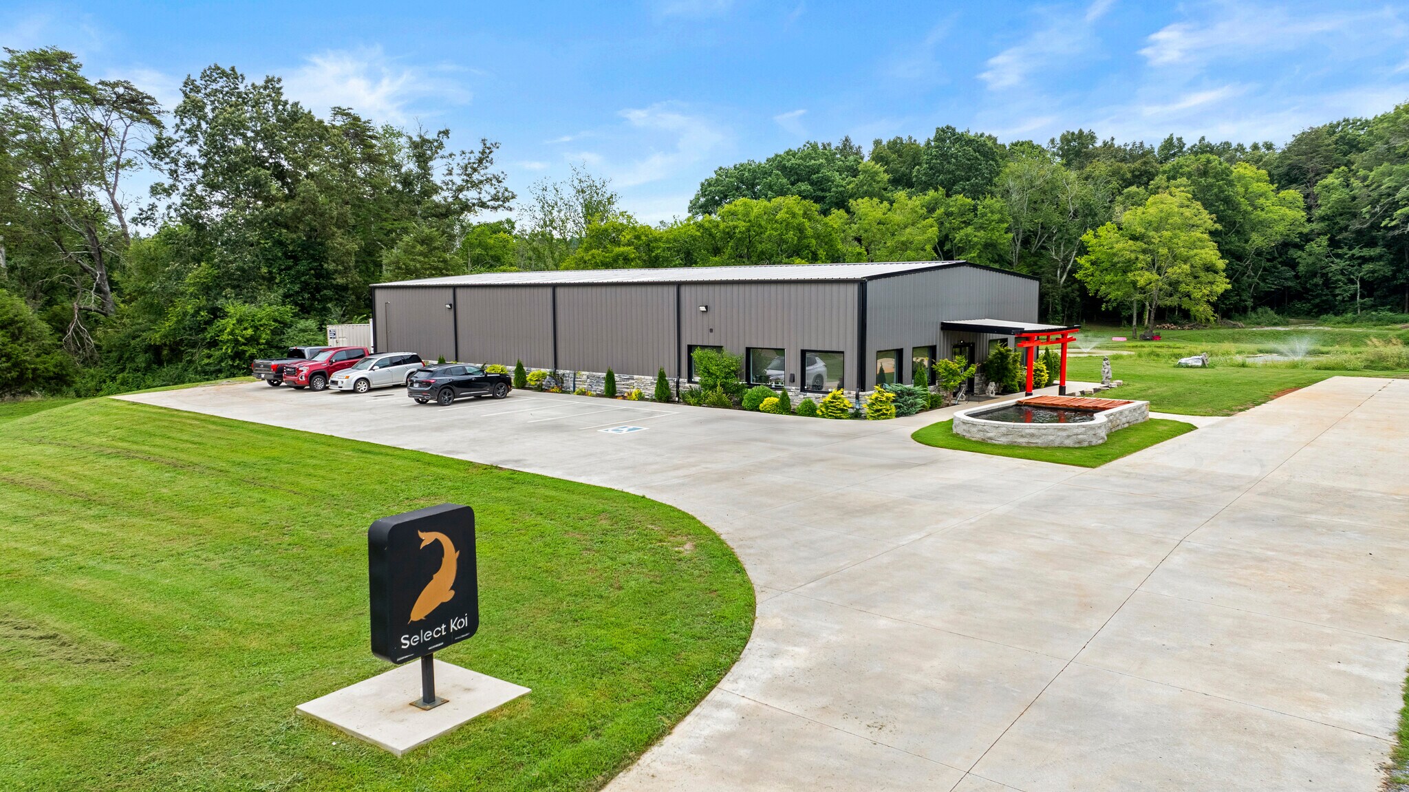 2253 Boyds Creek Hwy, Sevierville, TN for sale Primary Photo- Image 1 of 39