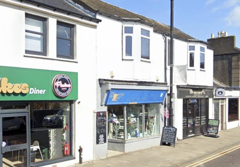 120-122 Main St, Prestwick for sale Primary Photo- Image 1 of 2