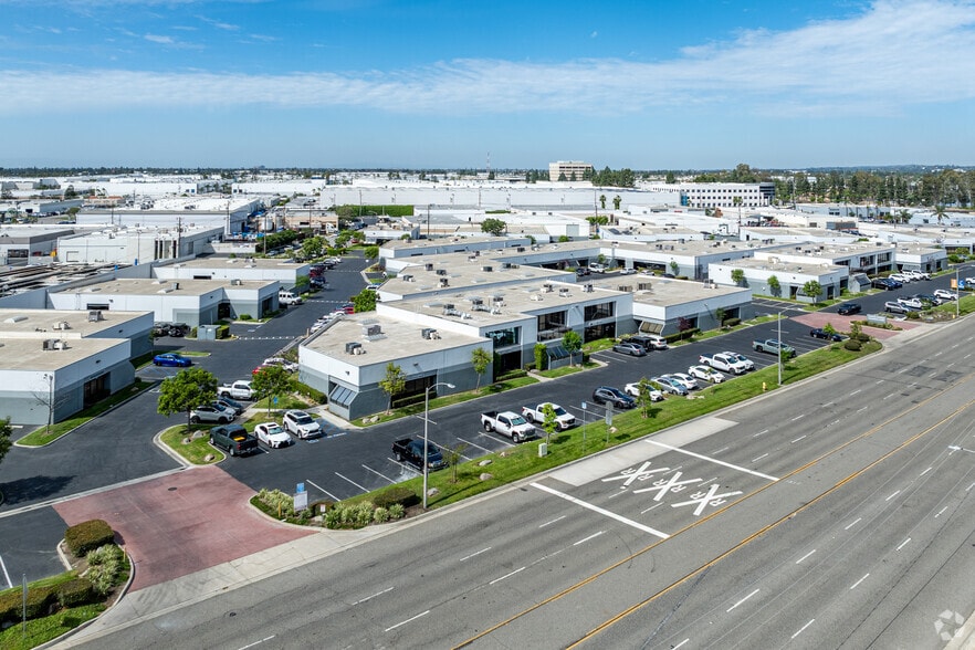 1223 N Tustin Ave, Anaheim, CA for sale - Aerial - Image 3 of 5