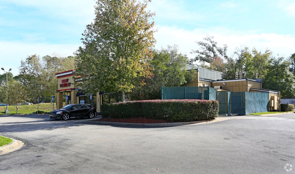 2491 Care Dr, Tallahassee, FL à louer - Photo du bâtiment - Image 2 de 6