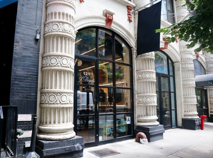 121 E 27th St, New York, NY à louer Photo du bâtiment- Image 1 de 4