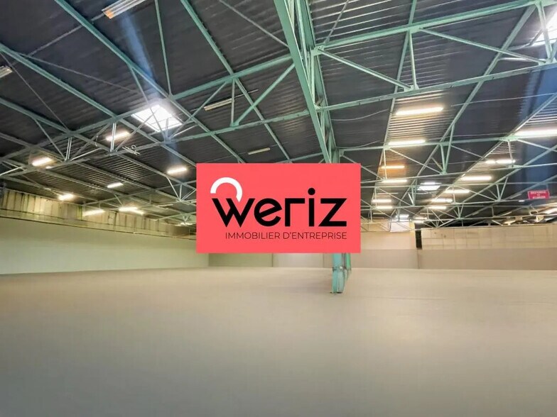 Flex in Aubagne for lease - Interior Photo - Image 3 of 5