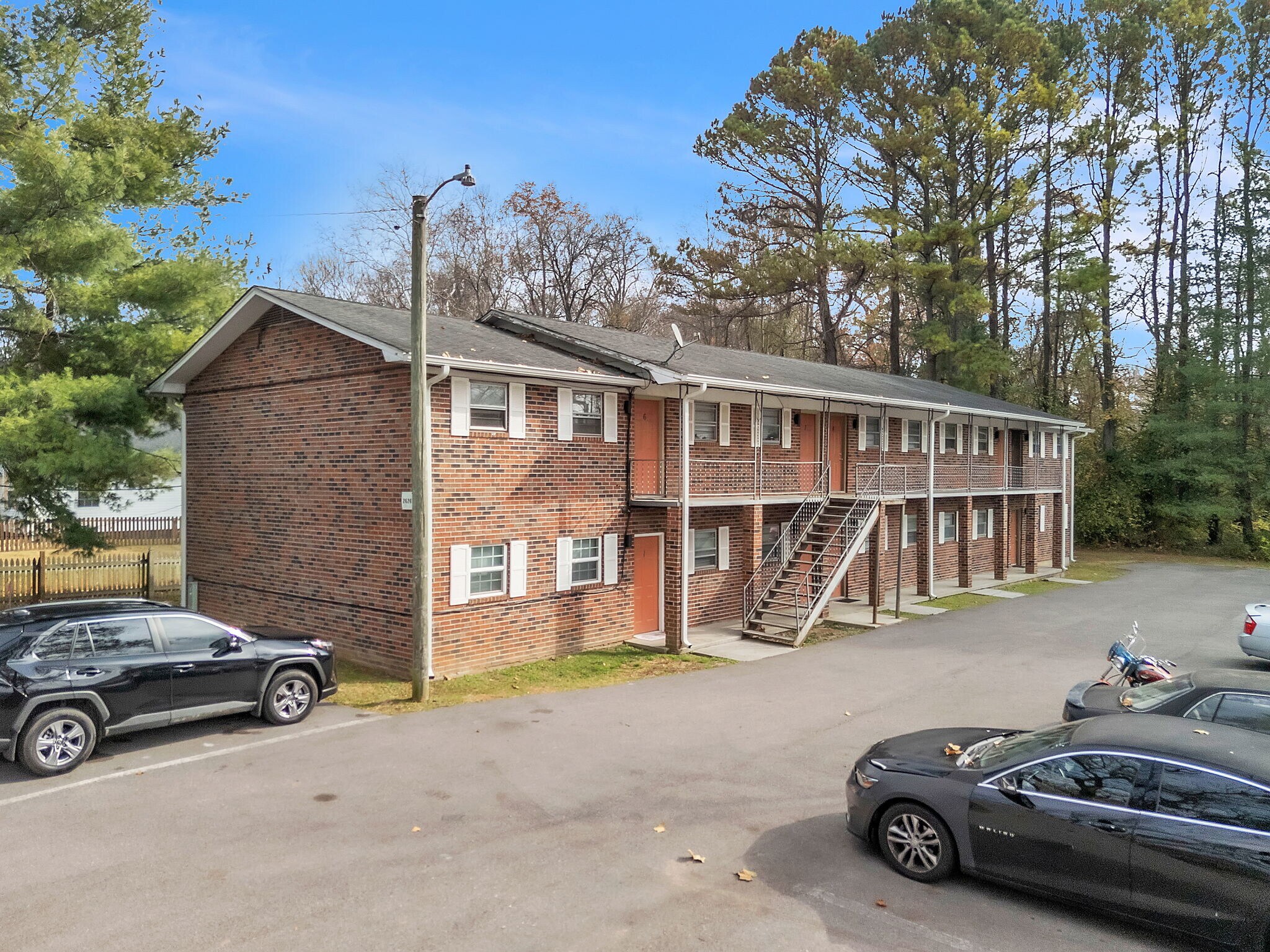 2626 Tecoma Dr, Knoxville, TN for sale Primary Photo- Image 1 of 20