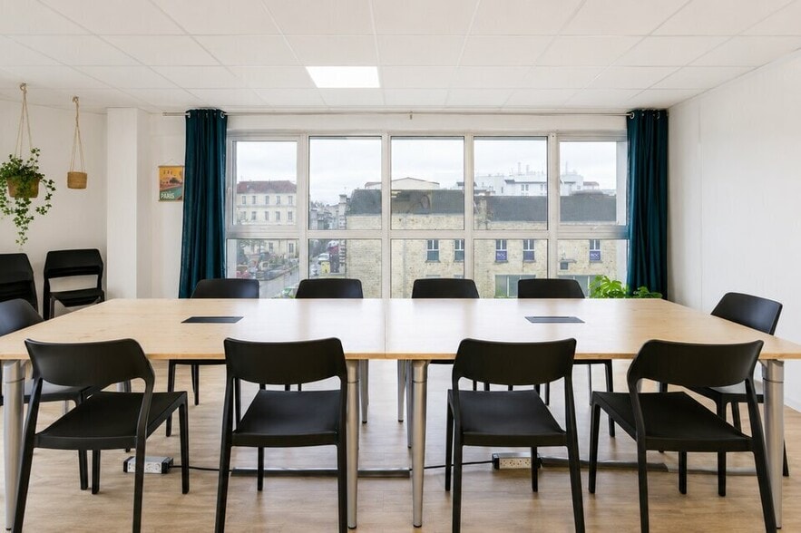 115 Cours Balguerie Stuttenberg, Bordeaux for lease - Interior Photo - Image 2 of 8