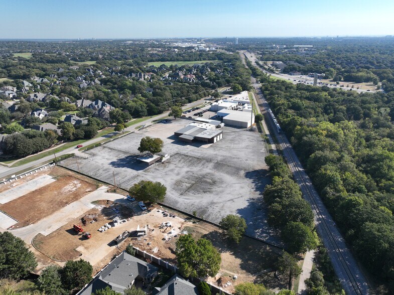 1809 John McCain Rd, Colleyville, TX à louer - Photo du bâtiment - Image 3 de 24