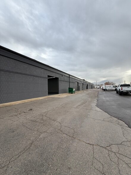 3995 Howick St, Murray, UT for lease - Building Photo - Image 1 of 6