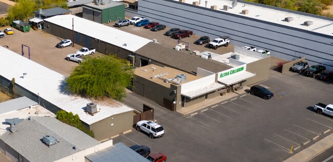 Plus de détails pour 16624 N 32nd St, Phoenix, AZ - Bureau/Commerce de détail, Industriel à louer