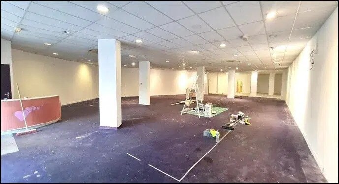Retail in Herblay-sur-Seine for lease - Interior Photo - Image 3 of 6