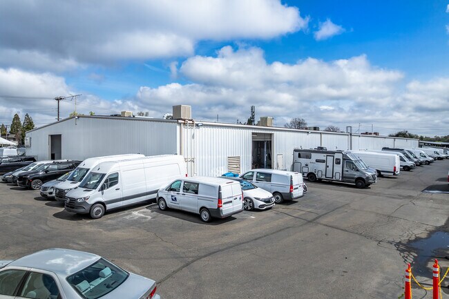 Plus de détails pour 2634 Juniper Ln, Sacramento, CA - Industriel à vendre