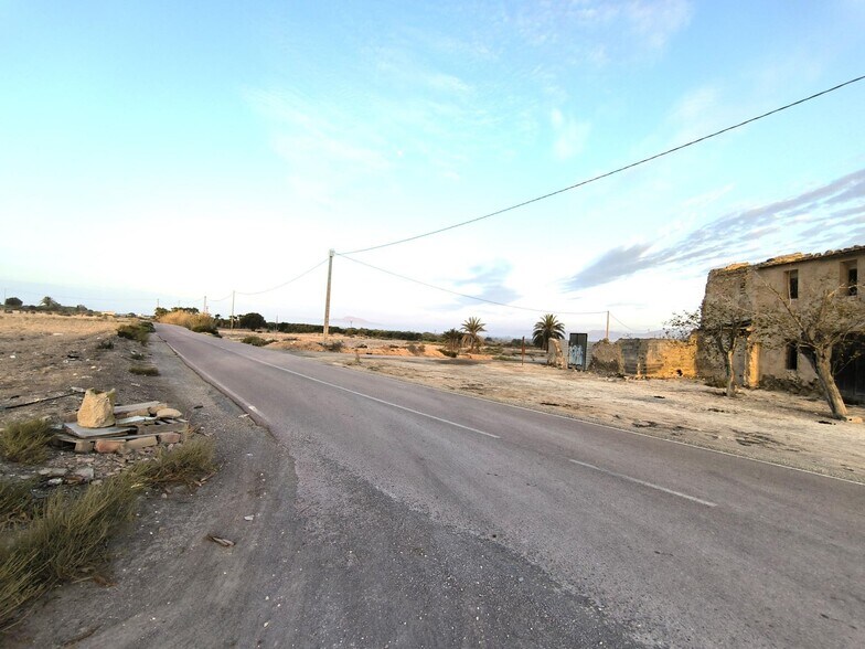Terrain dans Elche, Alicante à vendre - Photo du bâtiment - Image 3 de 31