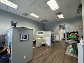 629-639 S B St, San Mateo, CA à louer Photo intérieure- Image 2 de 16