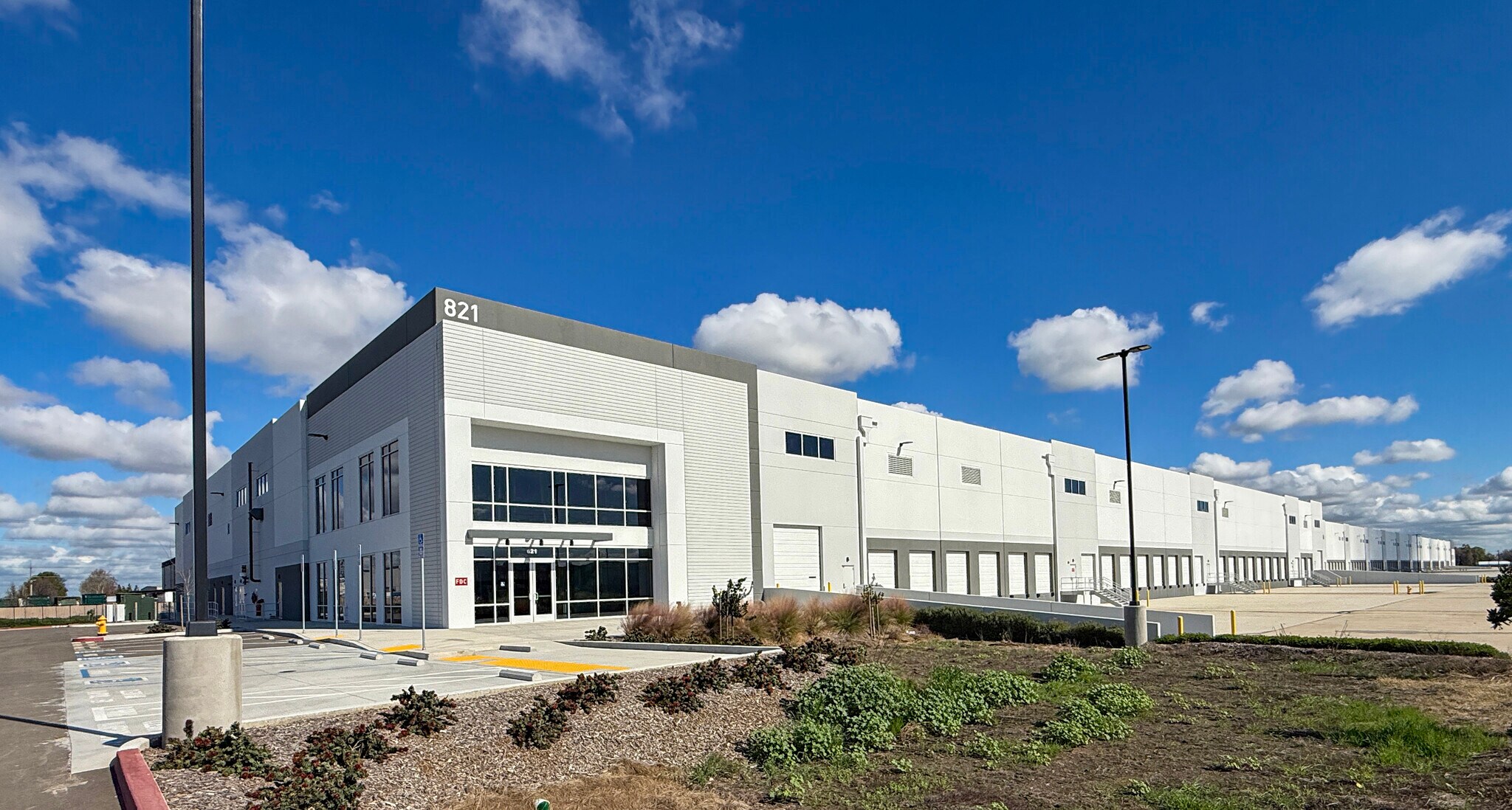 Industrial Dr, Stockton, CA à louer Photo du bâtiment- Image 1 de 8